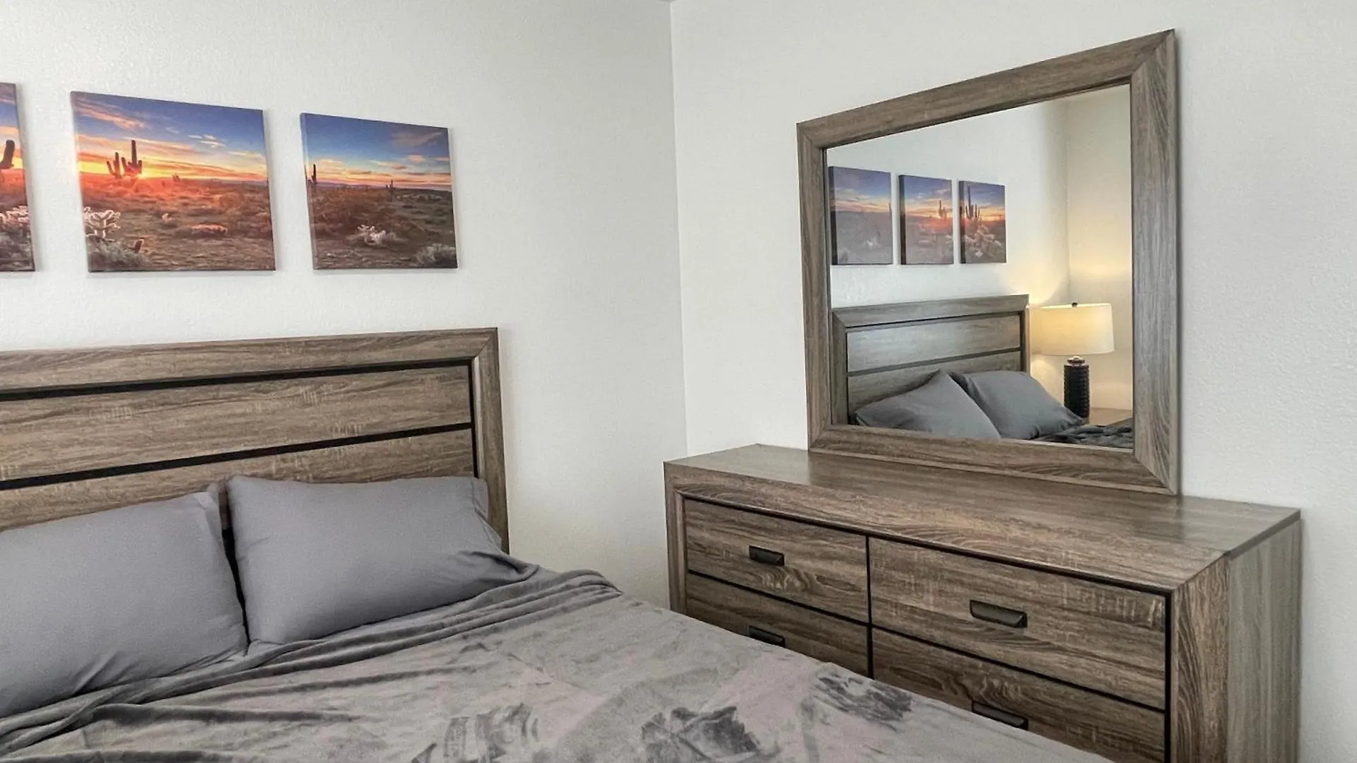 Dom wakacyjny Perfect Lv Home - Gated & Quiet - 9Mins To Strip Las Vegas