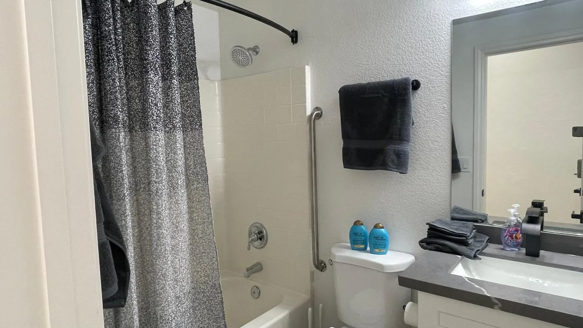 Perfect Lv Home - Gated & Quiet - 9Mins To Strip Las Vegas 0*,  Stany Zjednoczone Ameryki