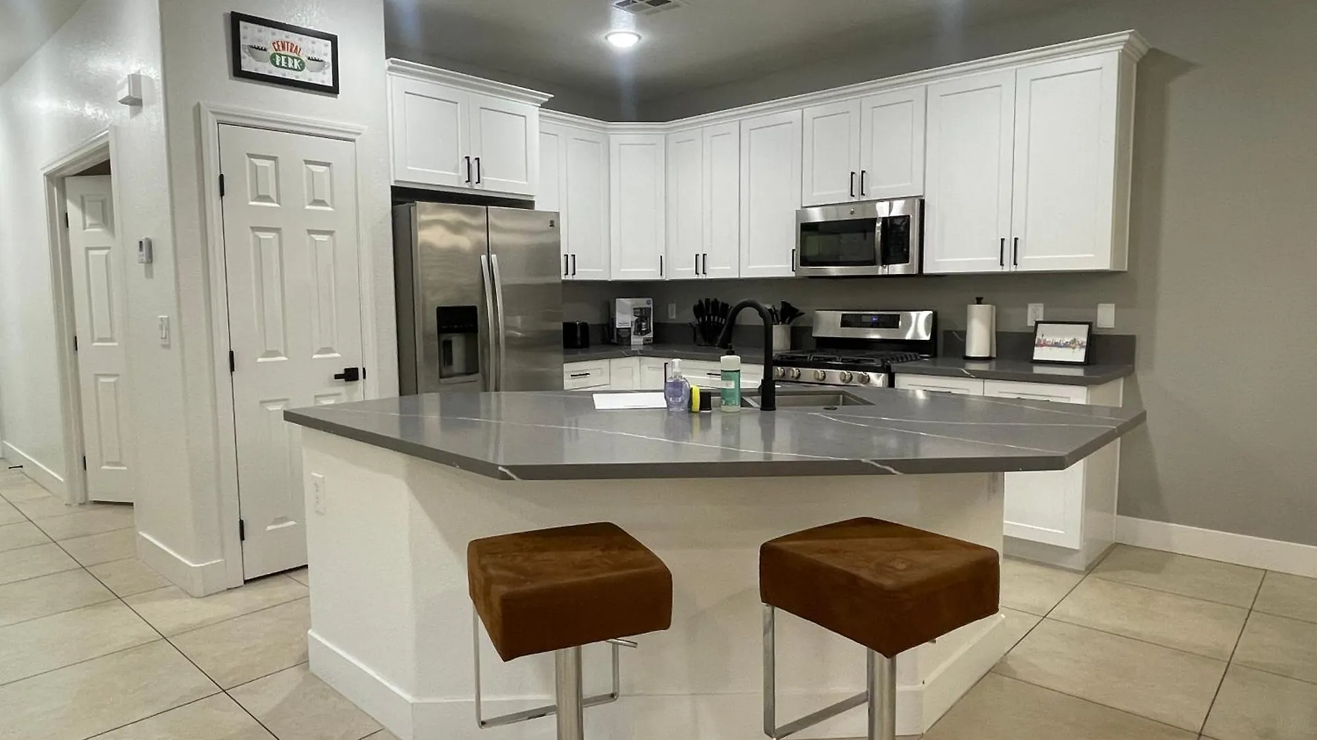 Perfect Lv Home - Gated & Quiet - 9Mins To Strip 라스베이거스 0*,